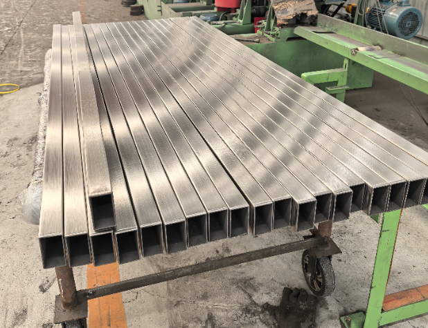 张家口方管 矩形管 无缝方管生产厂家