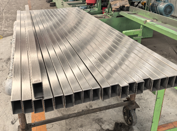 张家口建筑工程行业用不锈钢无缝钢管